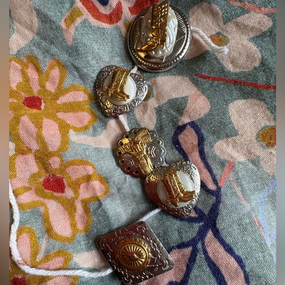 🤠 5 pc Vintage Western Concho Button Covers - Picture 4 of 4